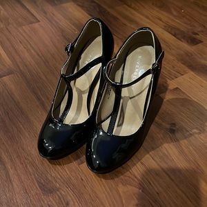 Riverberry T-strap Patent faux Leather heels size 6